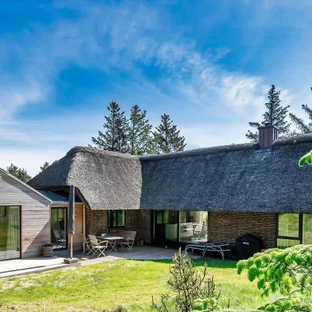 Ve223-vejers-strand-aarrildsovej-14 بيت للعطل *